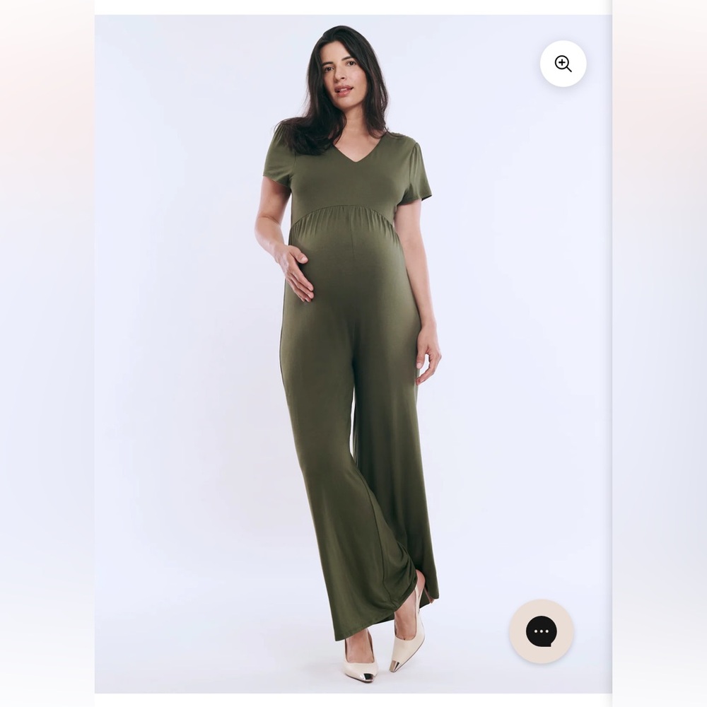 Short Sleeve V-Neck Maternity Jumpsuit NWOT